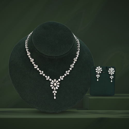 Elaria Diamond Garland Set